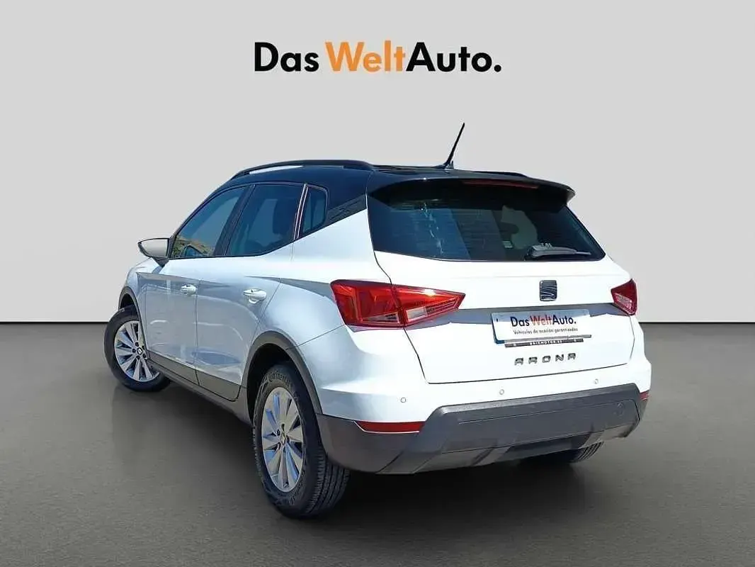 Usado Seat Arona Style 110 CV (80 kW) 2021 Blanco SUV