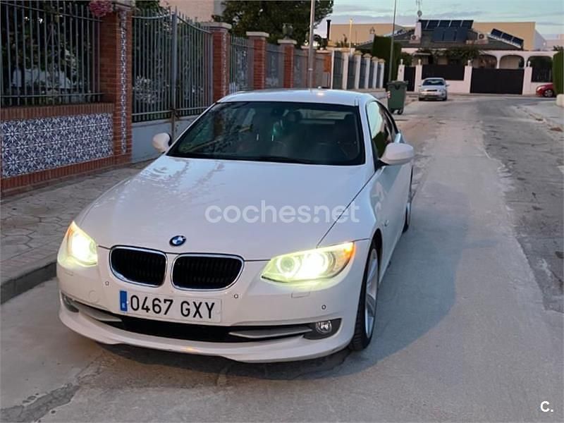 Usado BMW 320 Sport Line 177 CV (130 kW) 2010 Blanco Coupe