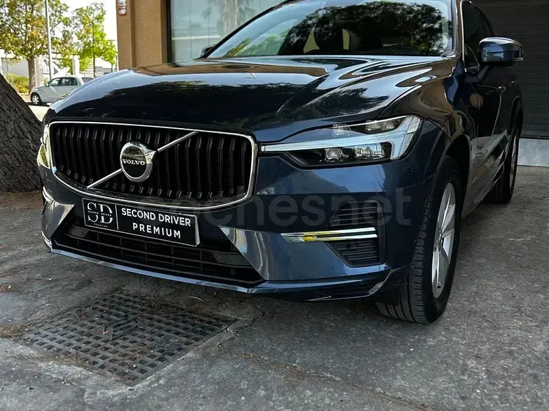 Usado Volvo XC60 Core 197 CV (144 kW) 2022 Azul SUV