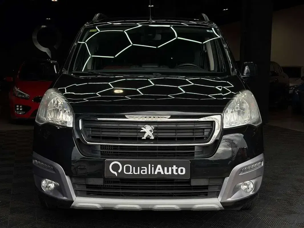 Usado Peugeot TePee Style 99 CV (72 kW) 2015 Gris Van