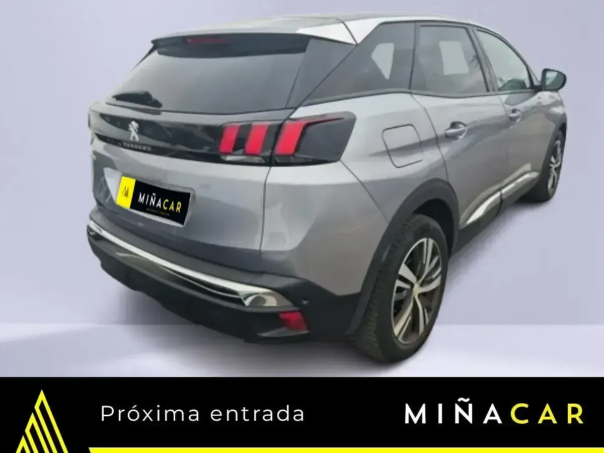 Usado Peugeot 3008 Allure 130 CV (95 kW) 2023 Gris SUV