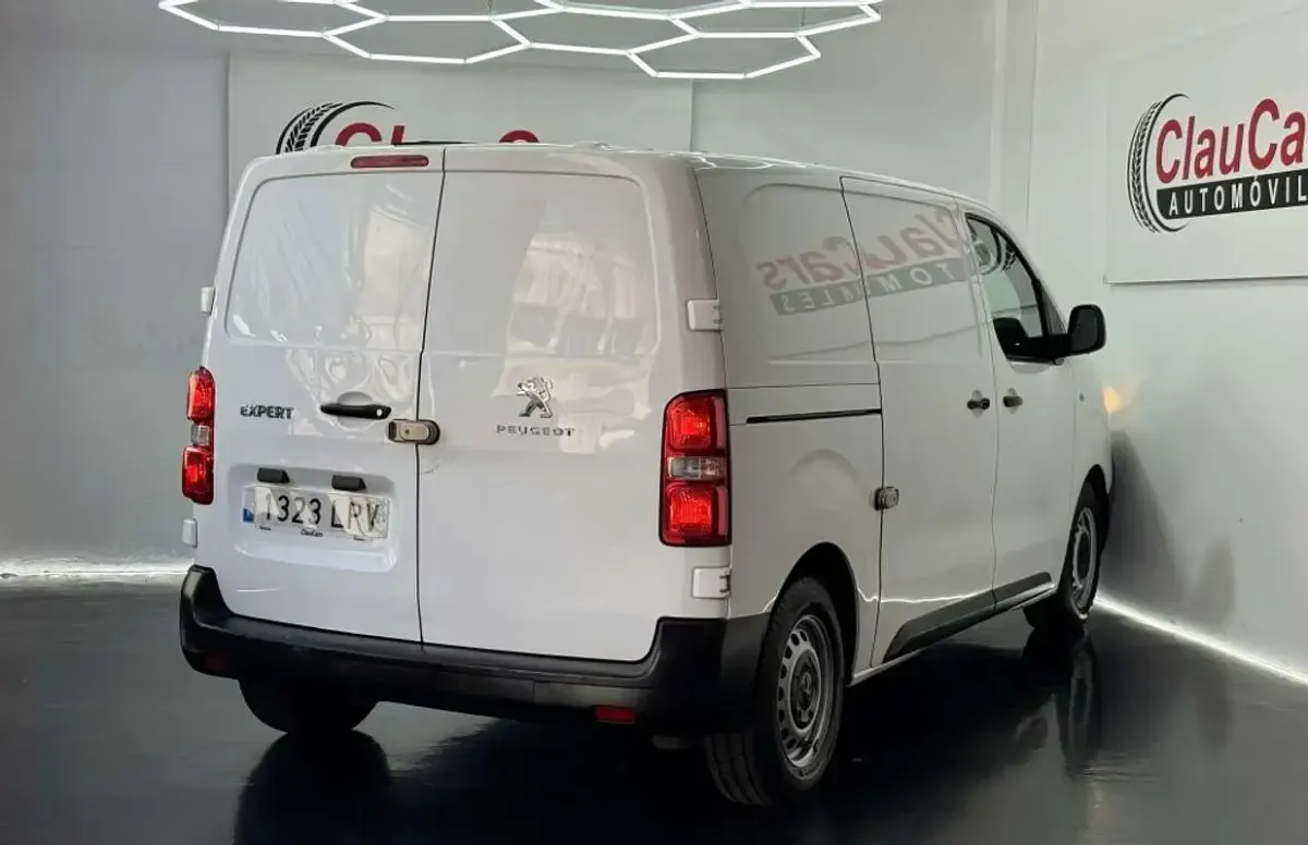 Usado Peugeot Expert Premium 102 CV (75 kW) 2021 Blanco Van