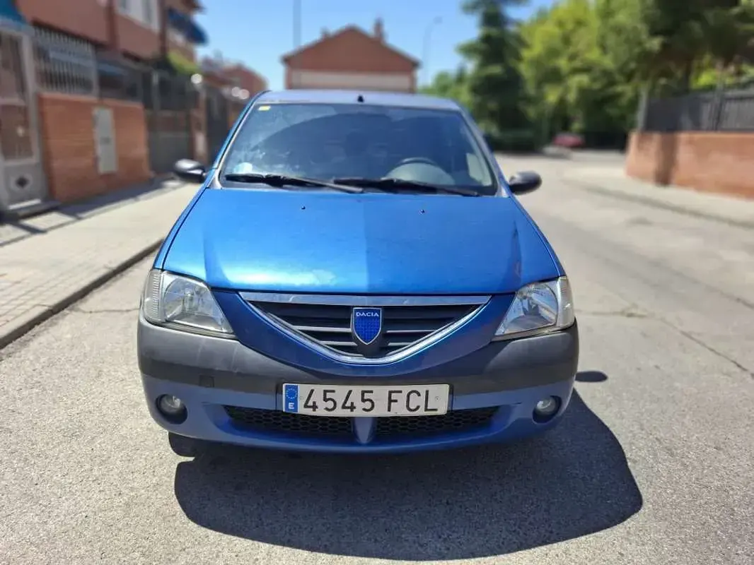 Usado Dacia Logan Ambiance 75 CV (55 kW) 2006 Azul Utilitario