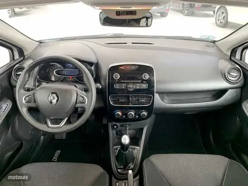 Usado Renault Clio Business 75 CV (55 kW) 2019 Blanco