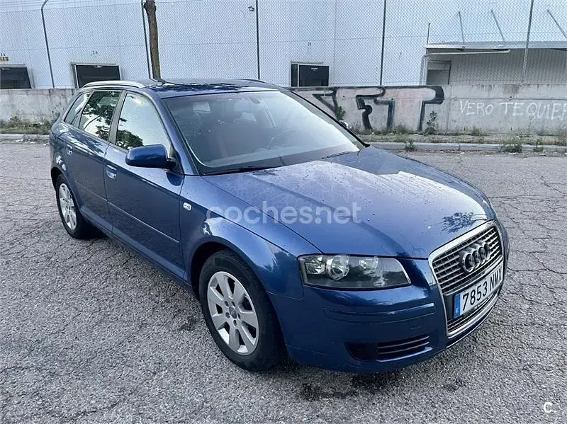 Usado Audi A3 Sportback Ambiente 115 CV (84 kW) 2007 Azul Utilitario