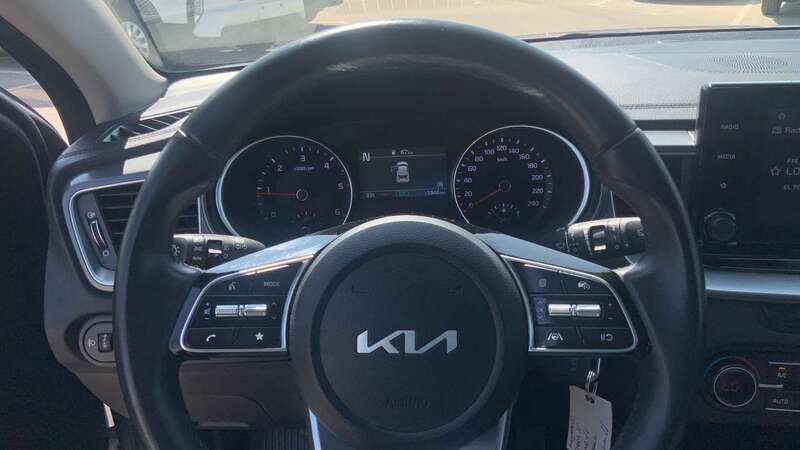 Usado 2024 Kia XCeed SUV | 22.000 € (Precio justo) - Imagen 1/4