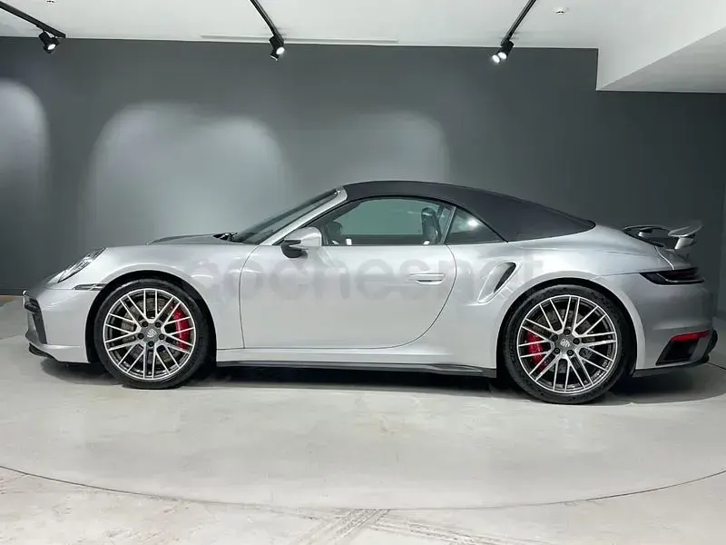 Usado Porsche 911 Turbo Cabriolet 580 CV (426 kW) 2022 Gris / plata Descapotable