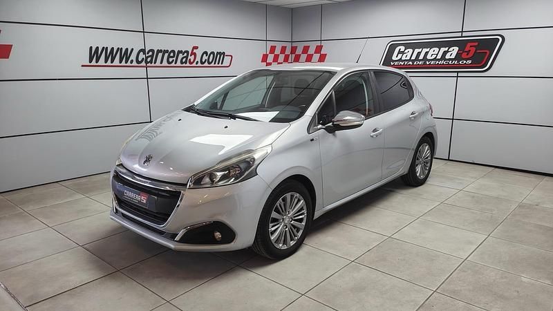 Usado Peugeot 208 Access 110 CV (80 kW) 2016 Gris Utilitario