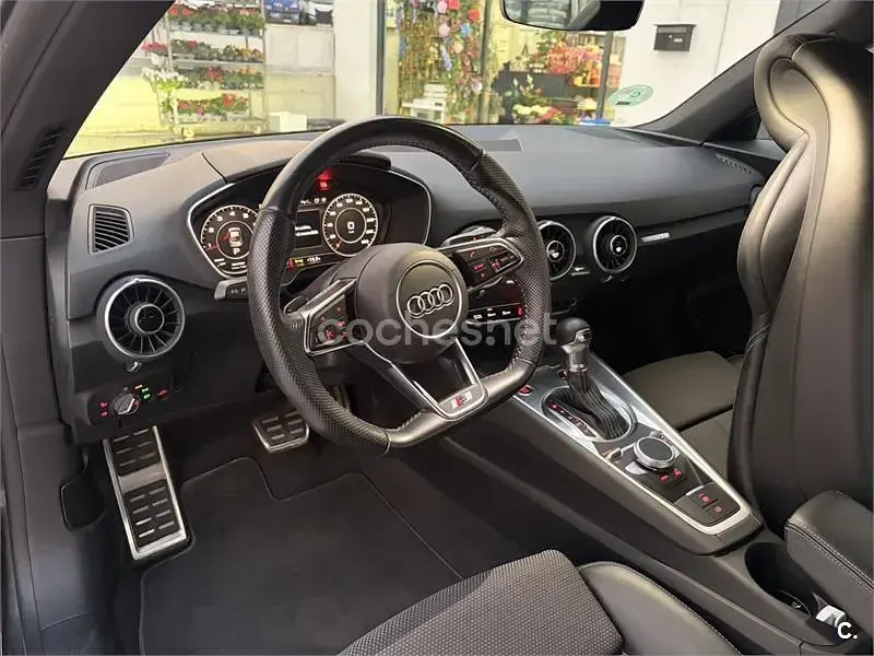 Usado Audi TT S-Line 197 CV (144 kW) 2019 Gris / plata Coupe