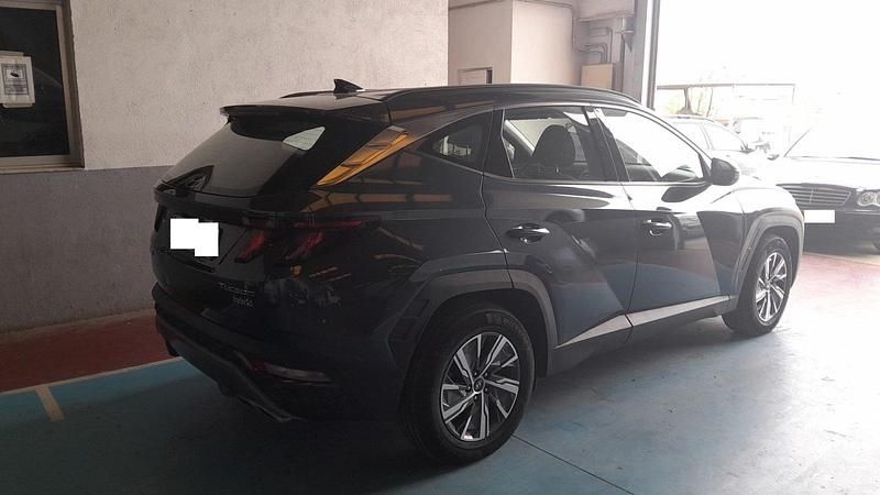 Usado Hyundai Tucson Style 136 CV (100 kW) 2021 Gris SUV