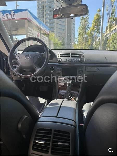 Negro Usado 2006 Mercedes E280 Classic Berlina | 5500 € (Super precio) - Imagen 1/4