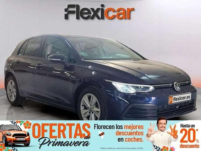 Usado VW Golf VIII Life 116 CV (85 kW) 2021 Azul Utilitario