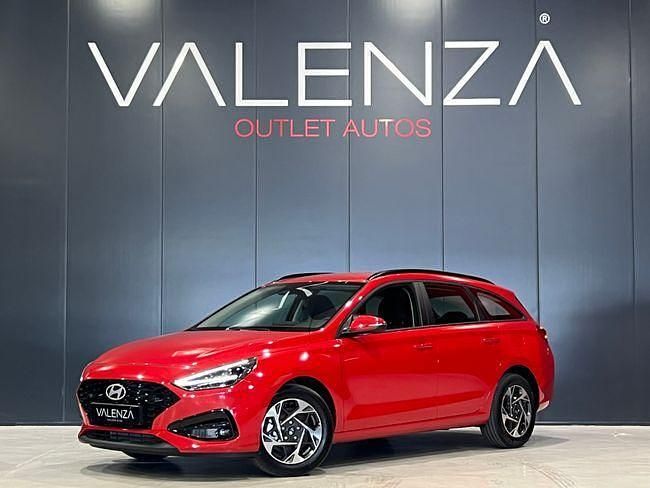 Rojo Nuevo 2025 Hyundai i30 Familiar | 25.500 € (Un poco caro) - Imagen 1/4