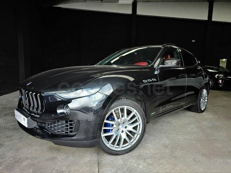Usado Maserati Levante 275 CV (202 kW) 2016 Negro SUV