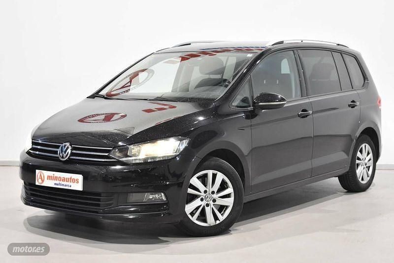 Usado VW Touran Advance 151 CV (111 kW) 2019 Negro Monovolumen