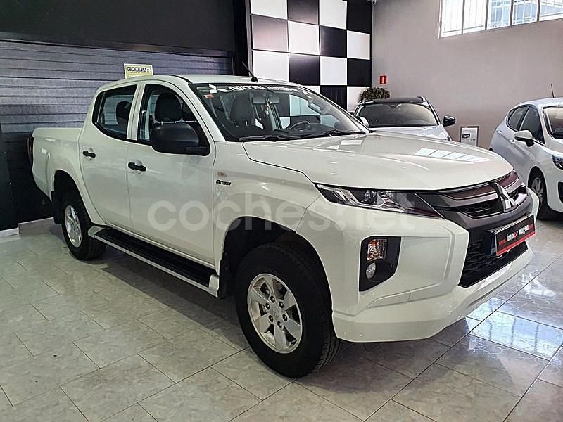 Usado Mitsubishi L200 150 CV (110 kW) 2021 Blanco Pickup/Camioneta