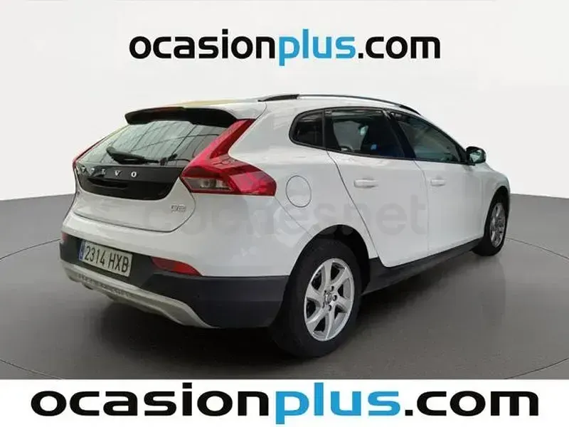 Usado Volvo V40 CC Kinetic 115 CV (84 kW) 2014 Blanco Familiar