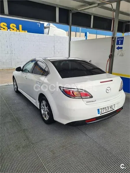 Usado Mazda 6 Style 129 CV (94 kW) 2012 Blanco Berlina