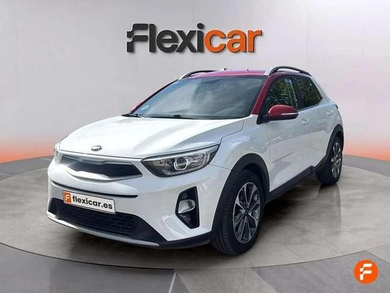 Usado Kia Stonic 120 CV (88 kW) 2018 Blanco SUV