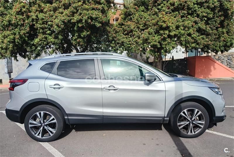 Usado Nissan Qashqai N-Connecta 140 CV (102 kW) 2019 Gris / plata SUV