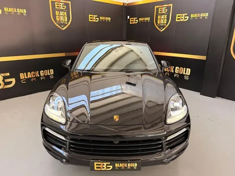 Usado Porsche Cayenne 462 CV (339 kW) 2022 Negro SUV