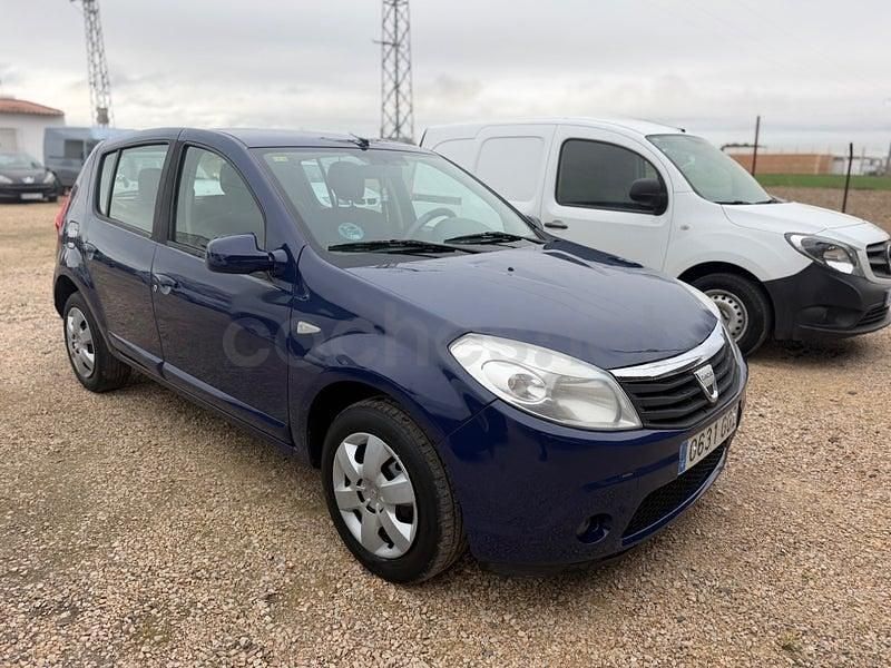 Usado Dacia Sandero Lauréate 75 CV (55 kW) 2011 Azul Berlina