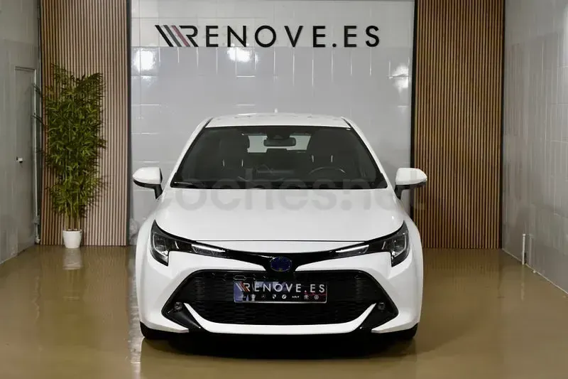 Usado Toyota Corolla Active 122 CV (89 kW) 2020 Blanco Berlina