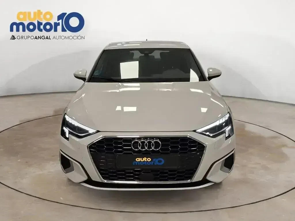 Usado Audi A3 Advanced Plus 110 CV (80 kW) 2023 Blanco Berlina