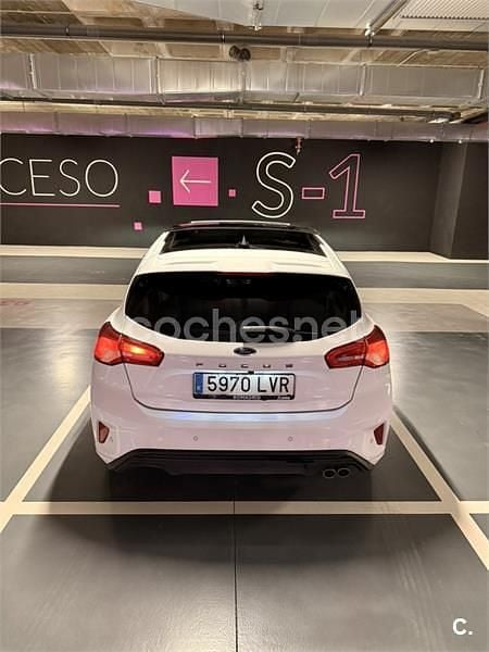 Blanco Usado 2021 Ford Focus ST-Line X Berlina | 17.990 € (Caro) - Imagen 1/4