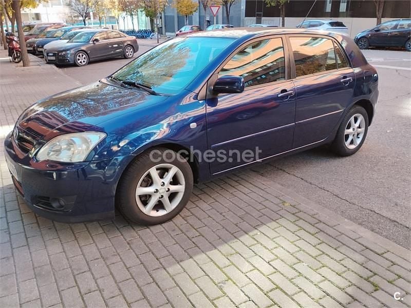 Usado Toyota Corolla Sol 116 CV (85 kW) 2004 Azul Berlina