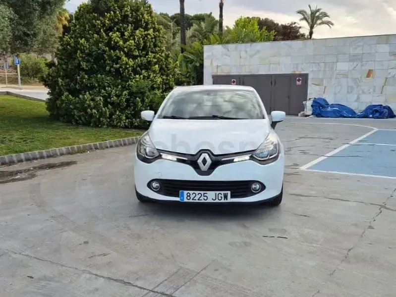 Usado Renault Clio IV Business 75 CV (55 kW) 2015 Blanco Berlina