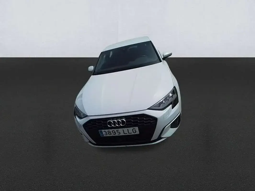 Usado Audi A3 Sportback 150 CV (110 kW) 2020 Blanco Utilitario