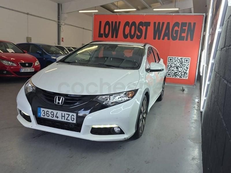 Usado Honda Civic Sport 120 CV (88 kW) 2014 Blanco Familiar