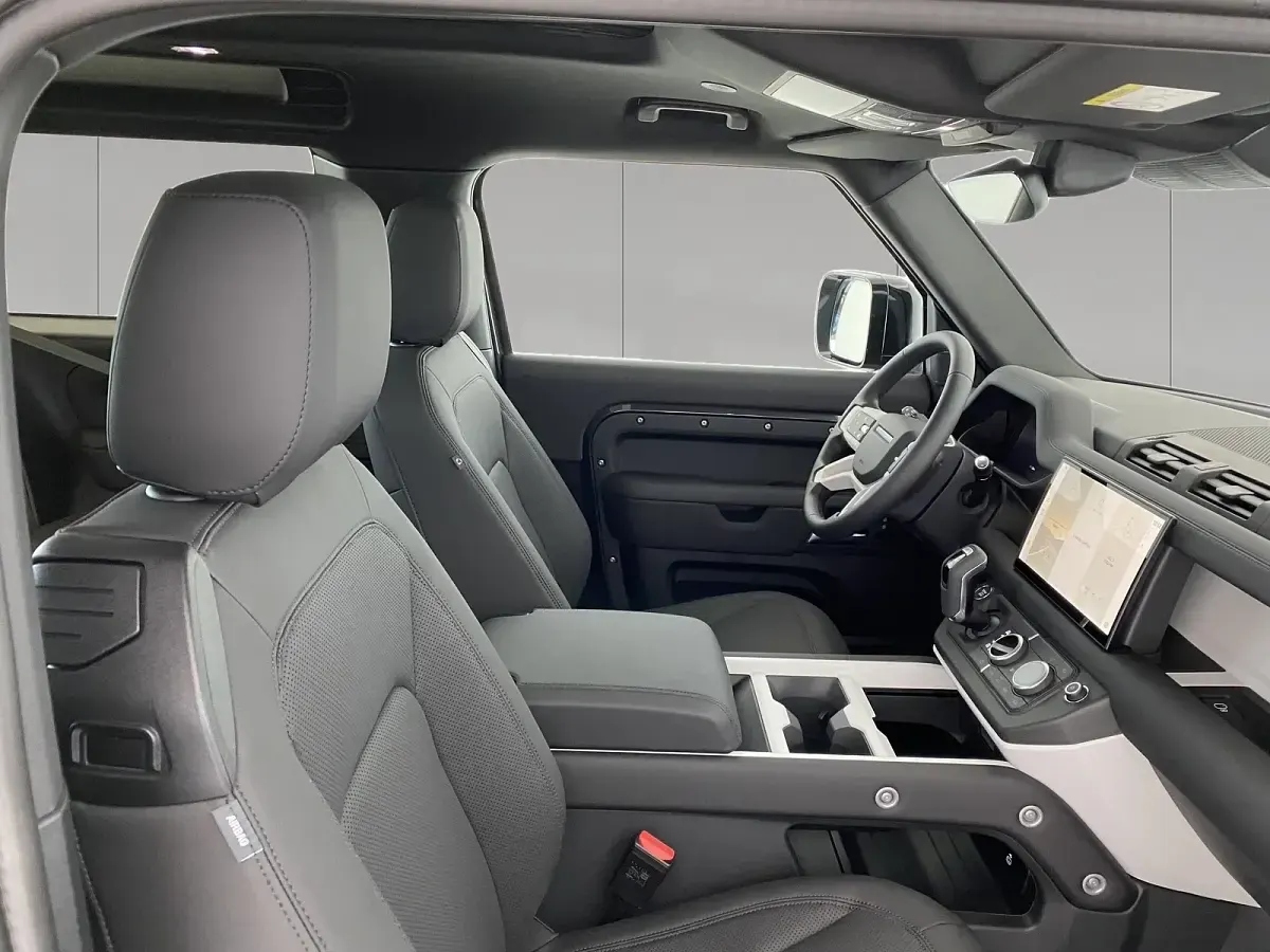 Usado Land Rover Defender S 249 CV (183 kW) 2025 Capathian grey SUV