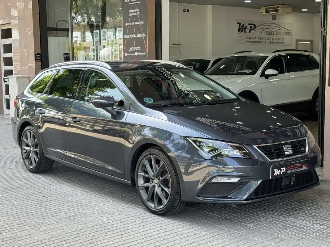 Usado Seat Leon ST FR 190 CV (139 kW) 2019 Gris Familiar