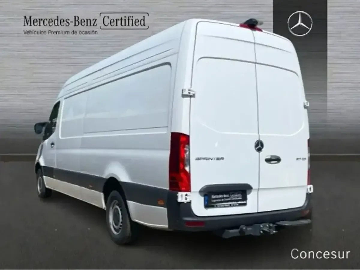 Usado Mercedes Sprinter 170 CV (125 kW) 2025 Blanco Van