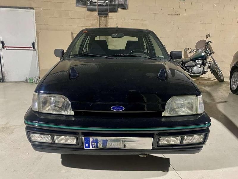 Negro Usado 1991 Ford Fiesta Utilitario | 11.990 € - Imagen 1/4
