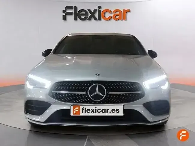 Usado Mercedes CLA180 Shooting Brake 116 CV (85 kW) 2021 Gris Familiar
