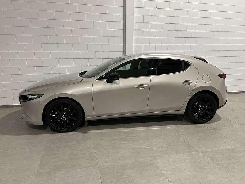 Usado Mazda 3 Homura-Line 140 CV (102 kW) 2025 Gris Utilitario