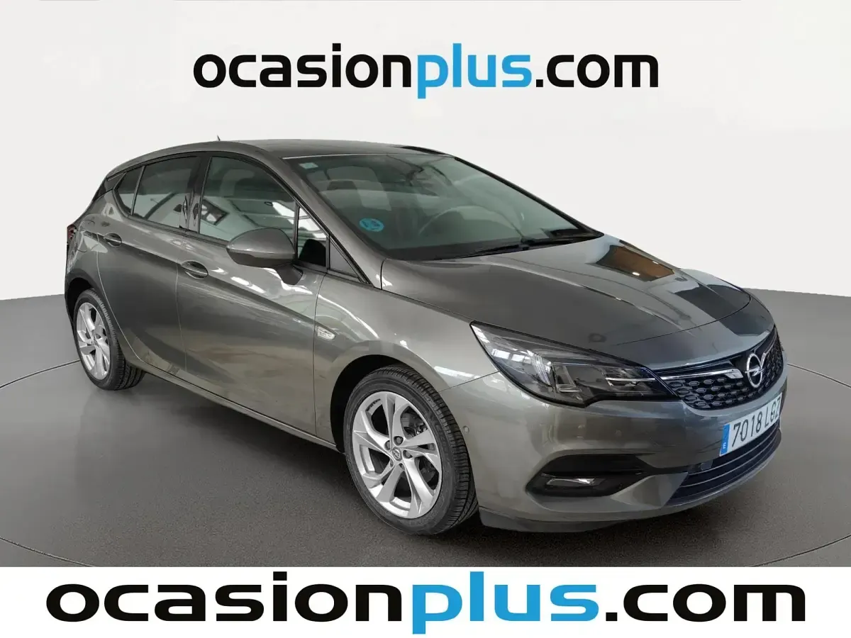 Usado Opel Astra GS Line 110 CV (80 kW) 2020 Gris Utilitario