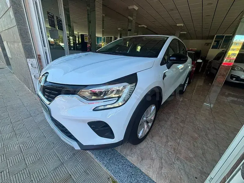 Usado Renault Captur Equilibre 90 CV (66 kW) 2023 Blanco SUV