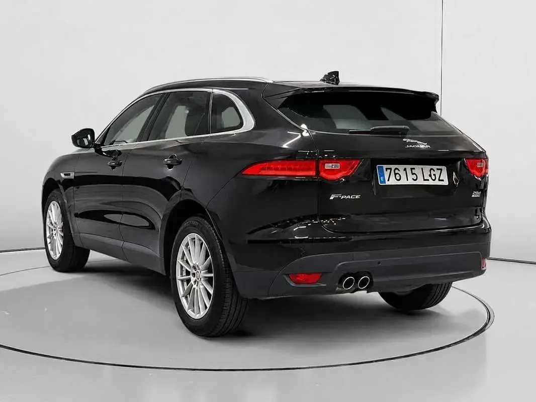 Usado Jaguar F-Pace Prestige 179 CV (131 kW) 2020 Negro SUV