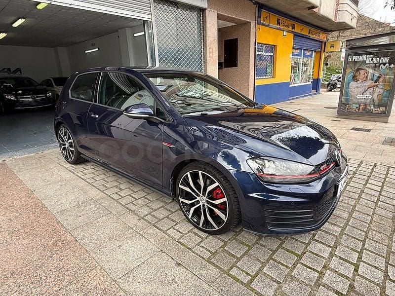 Usado VW Golf VII GTI 230 CV (169 kW) 2015 Azul Berlina