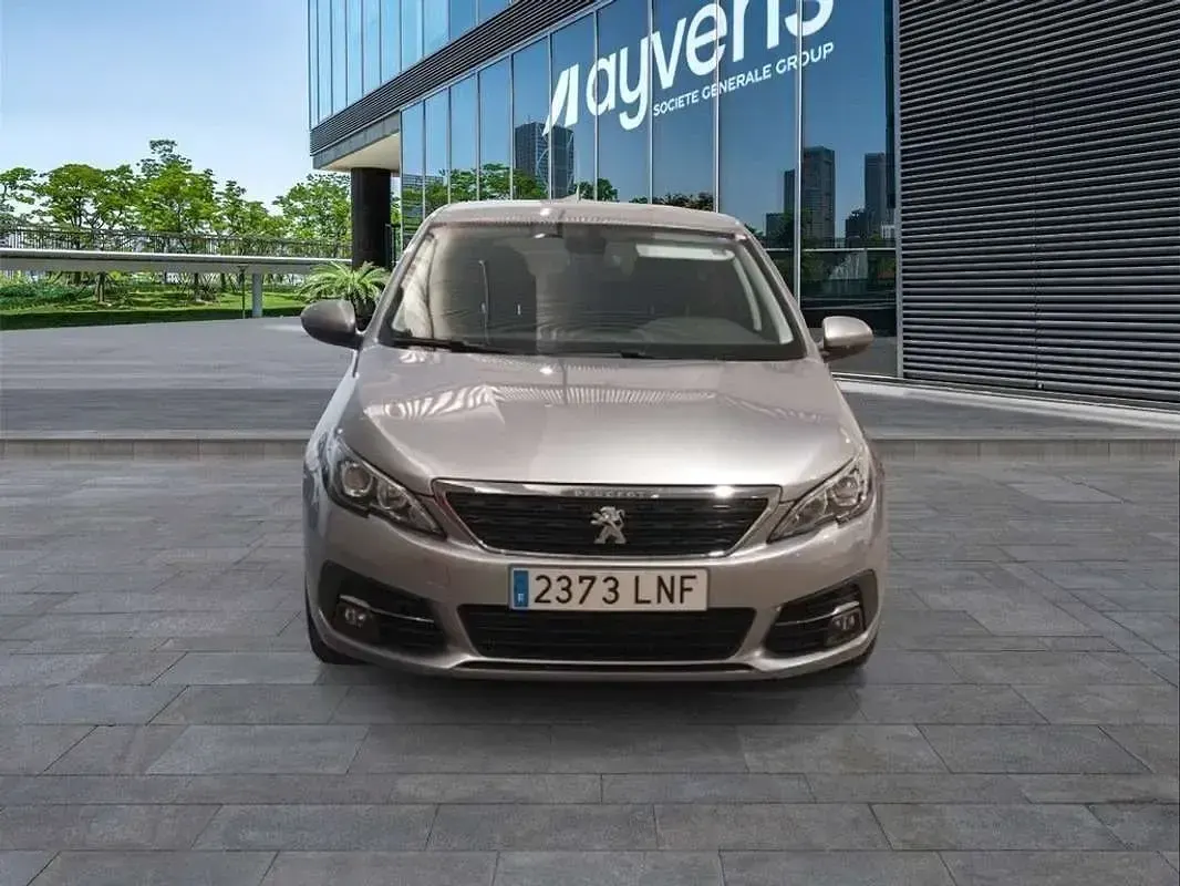 Usado Peugeot 308 SW Active 131 CV (96 kW) 2021 Gris Familiar