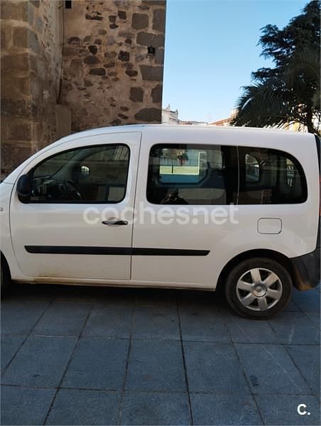 Usado Renault Kangoo 75 CV (55 kW) 2016 Blanco Familiar