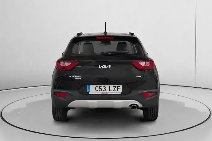 Usado Kia Stonic Plus 100 CV (73 kW) 2022 Negro SUV