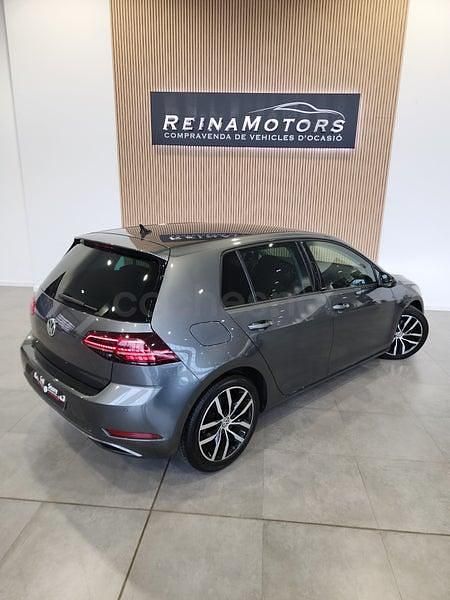 Usado VW Golf VII Edition 115 CV (84 kW) 2019 Gris / plata Berlina