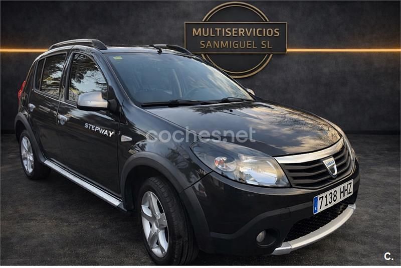 Usado Dacia Sandero Stepway 85 CV (62 kW) 2012 Negro Berlina