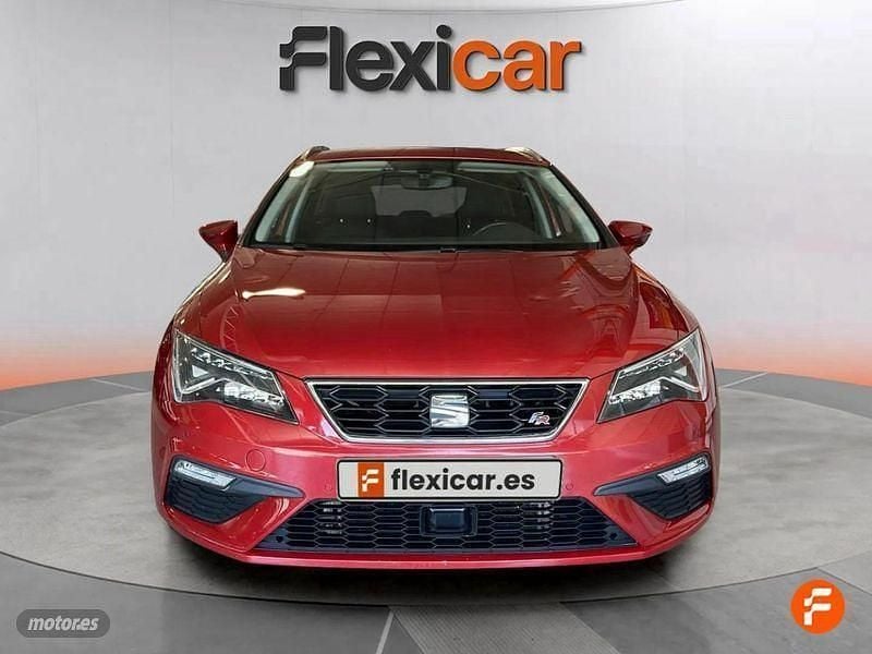 Usado Seat Leon ST FR 125 CV (91 kW) 2018 Rojo Familiar