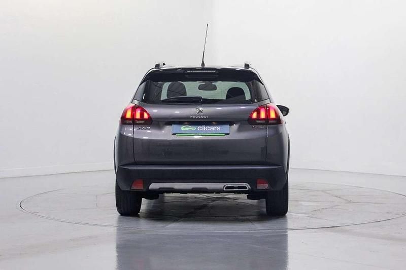Usado Peugeot 2008 GT-line 110 CV (80 kW) 2017 Gris SUV